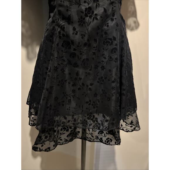 CDC Petites Black Floral Sheer Overlay Prom Homecoming Flirty Size 4 Dress - Picture 3 of 9